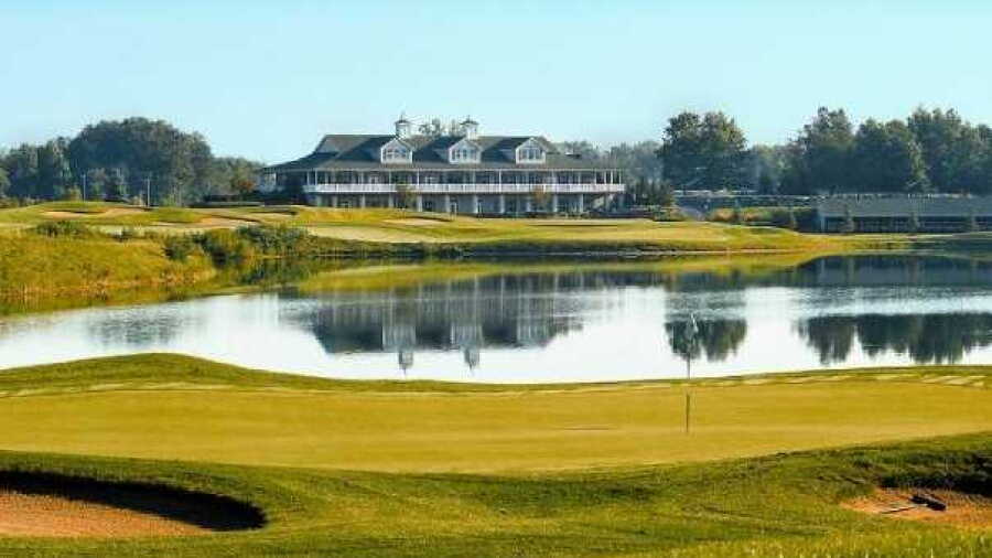 Hawk Hollow GC: clubhouse