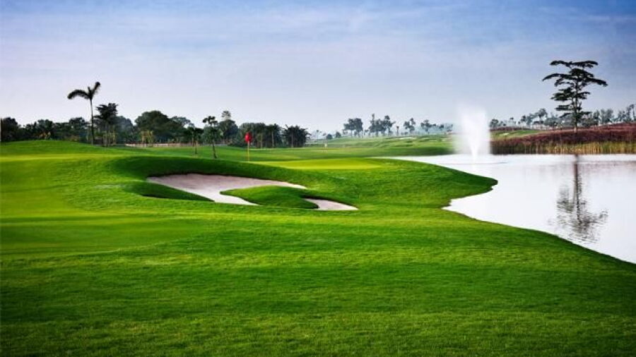 Royale Jakarta GC