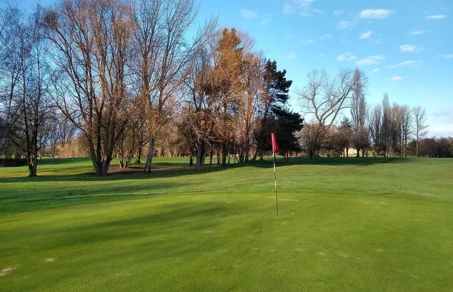 Heworth GC: #8