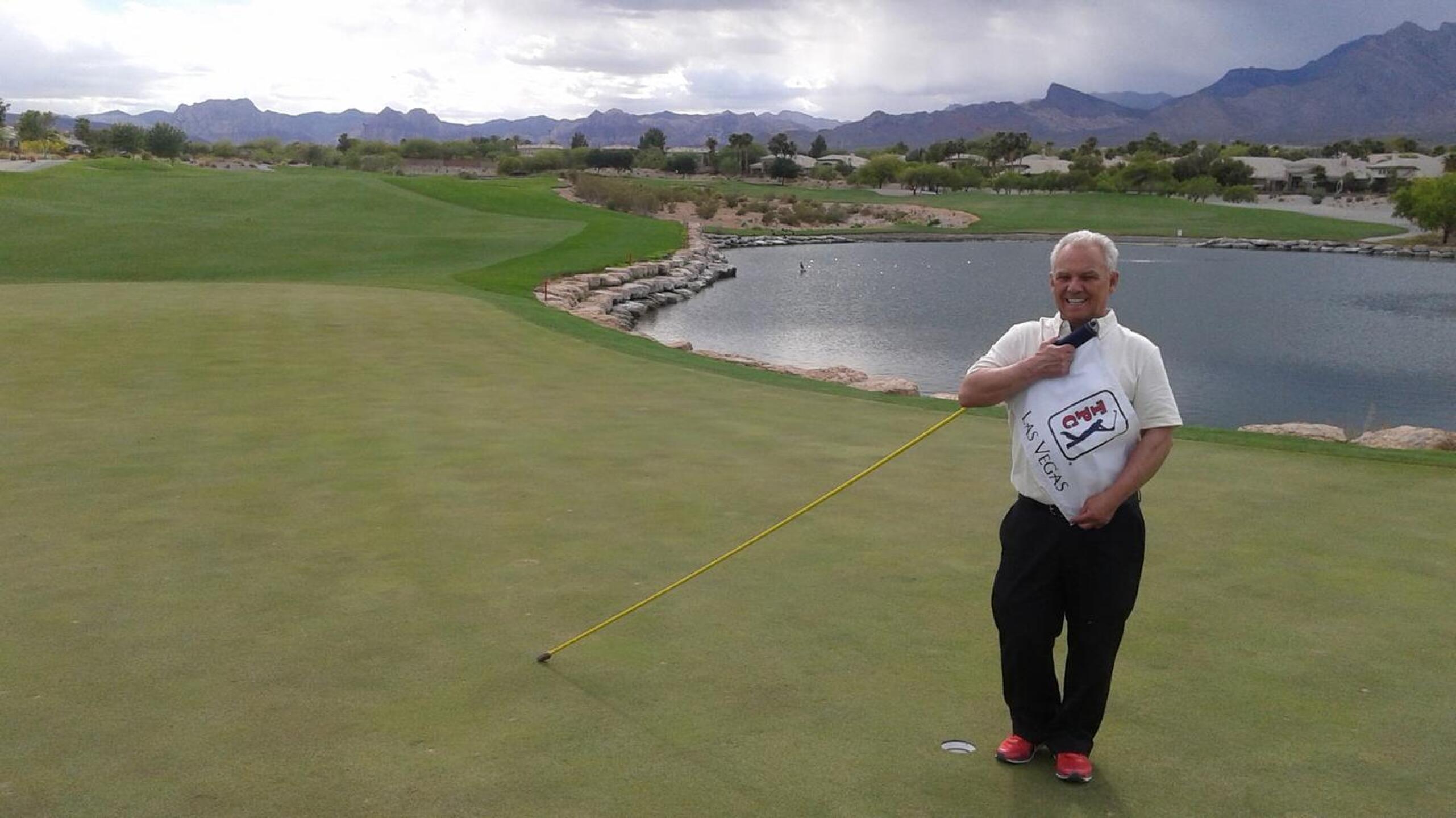 (Photo submitted by JanPier on 05/11/2015)