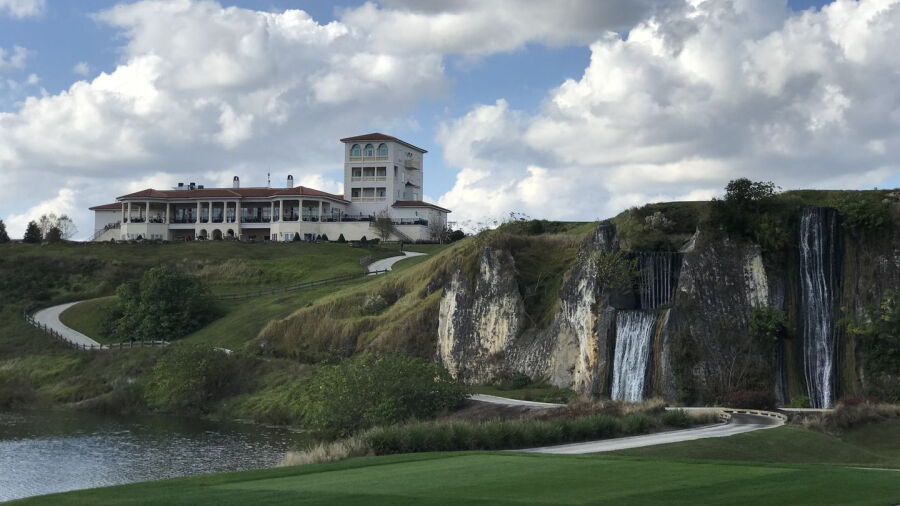 Adena GCC: the clubhouse