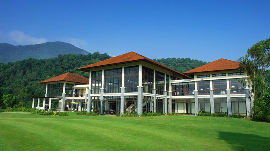 Laguna Lang Co GC: Clubhouse