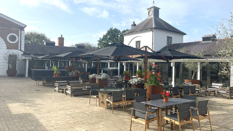 The Grove - golf patio