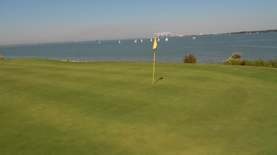 Lambert's Point Golf Club - 8th green