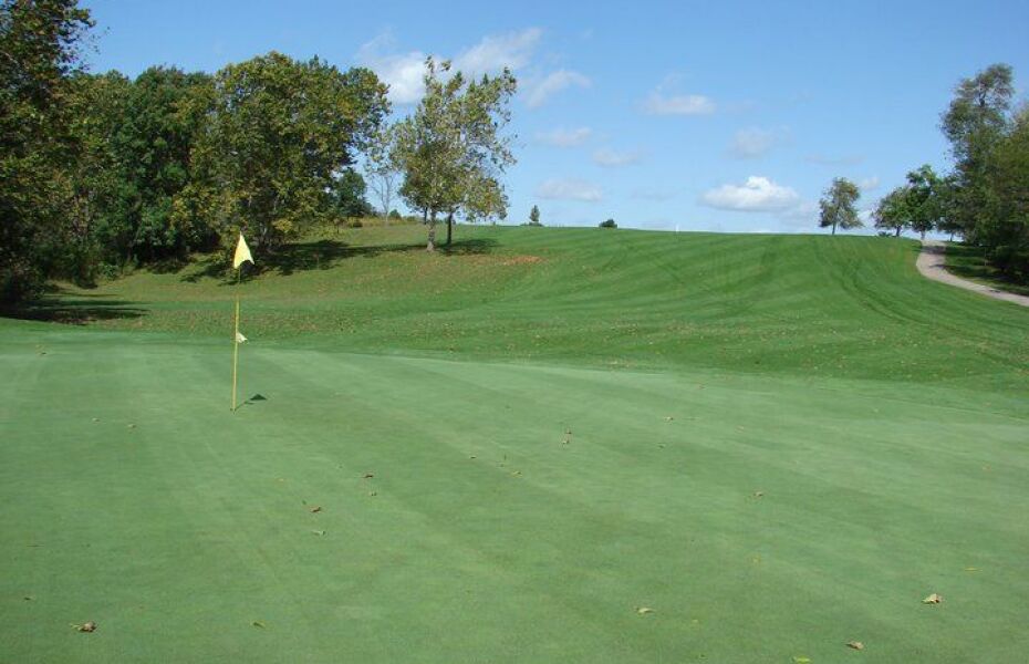 Crown Hill Golf Club in Williamsport, Ohio, USA GolfPass