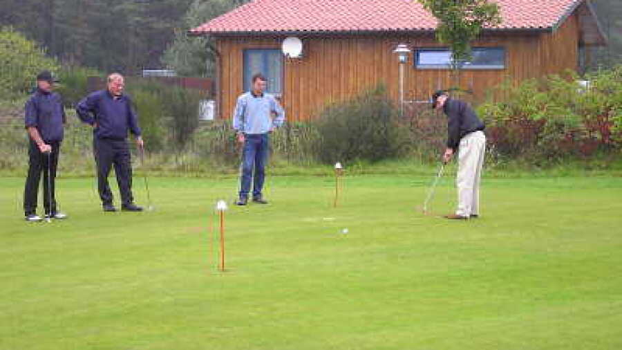 Munster GC: putting green
