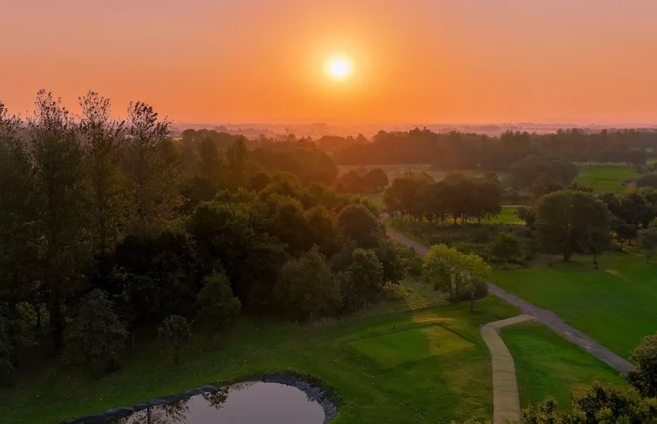 Hurlston Hall GC: Aerial
