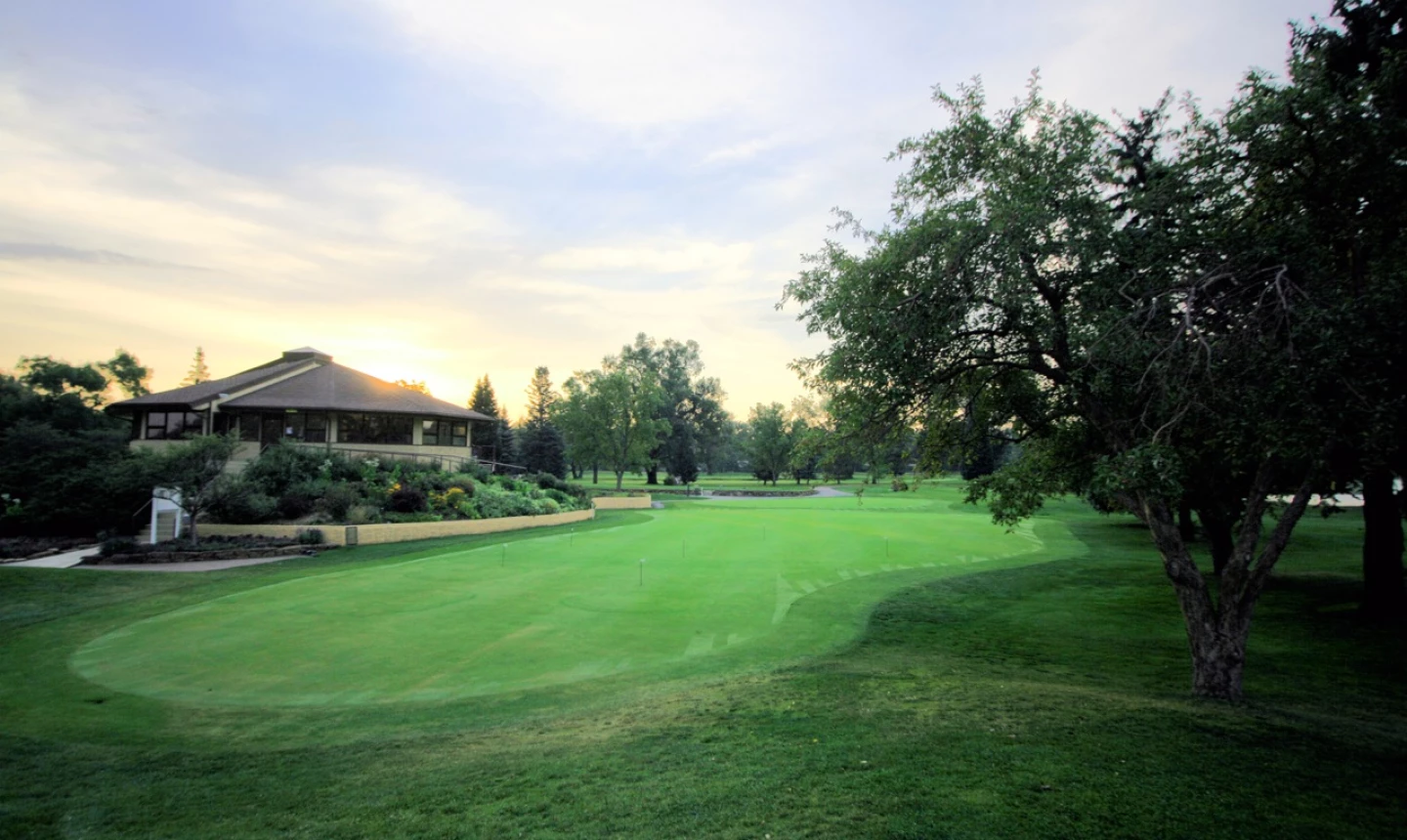 Flatirons Golf Course - clubhouse