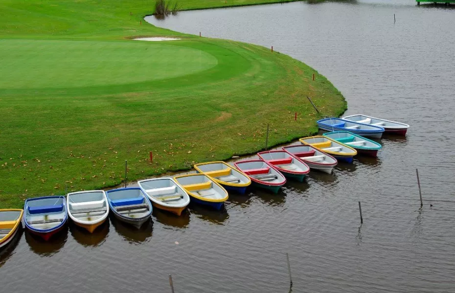 Eastwood Valley Golf & Country Club: Boats