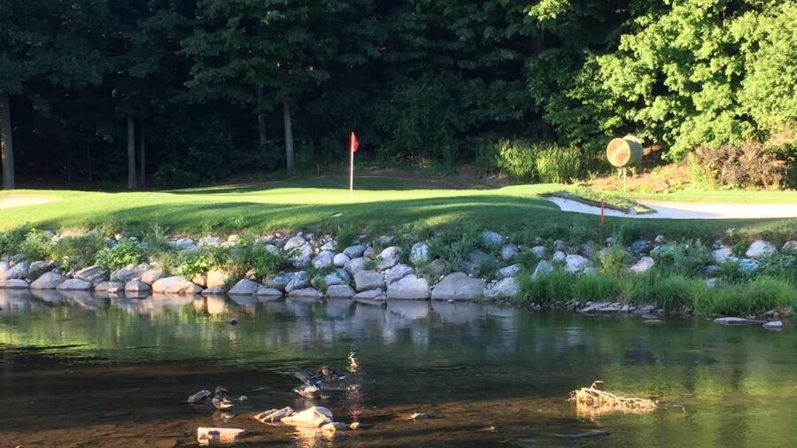 Glen Abbey - rocks