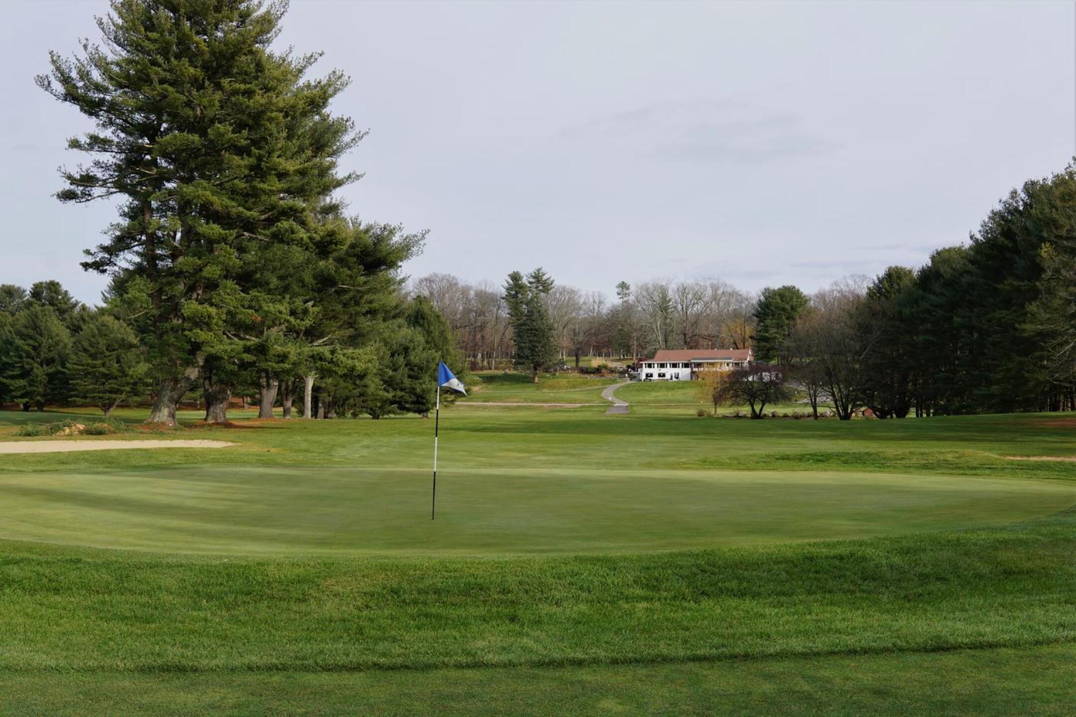 Behind the first green, looking back over an excellent opener. (Photo submitted by AptlyLinked on 12/06/2022)