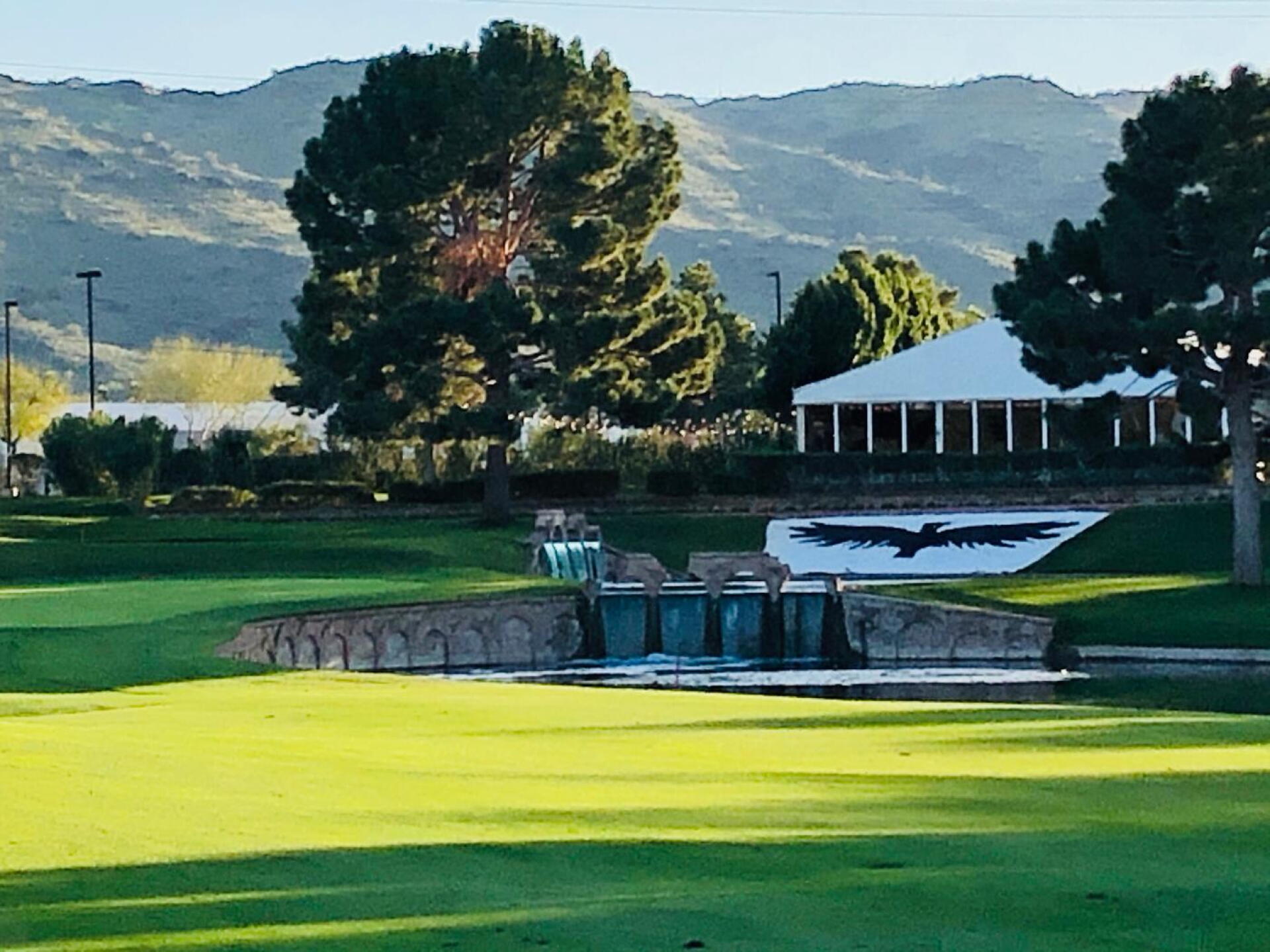 18th green.  Very cool backdrop. (Photo submitted by u705588131 on 07/07/2020)