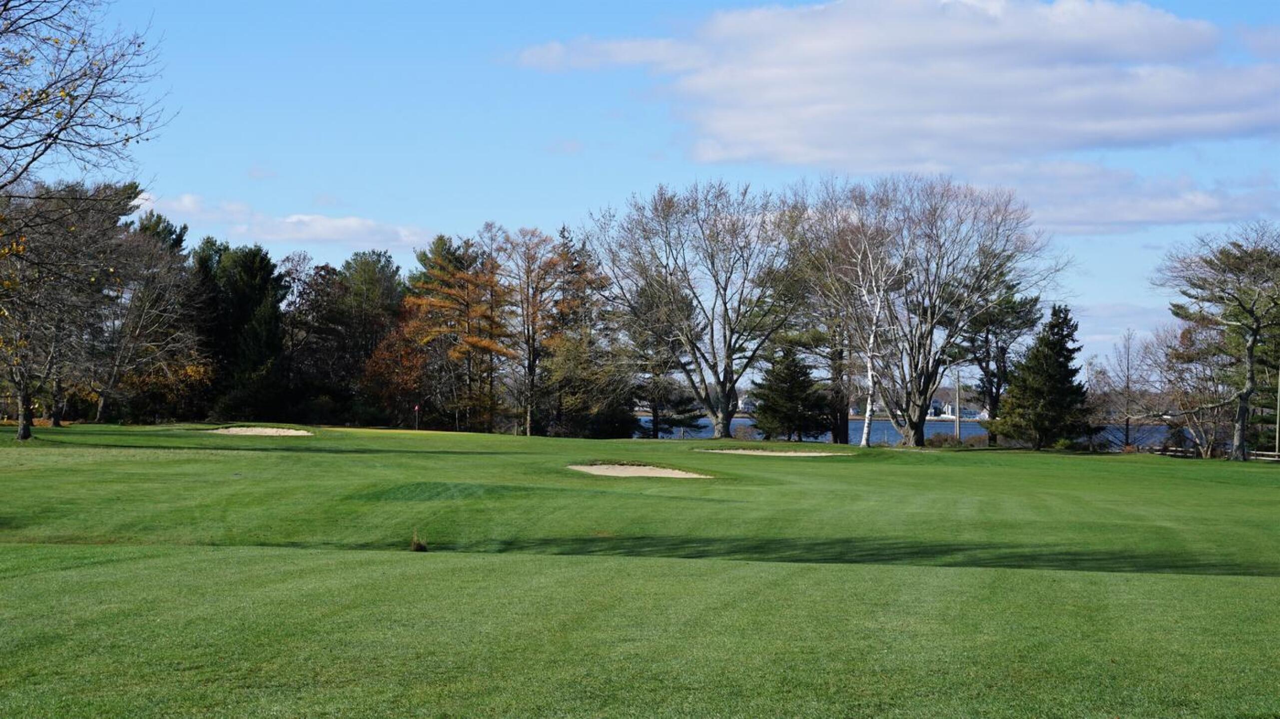 Seven is another picturesque hole of 335 yards. (Photo submitted by AptlyLinked on 11/14/2020)