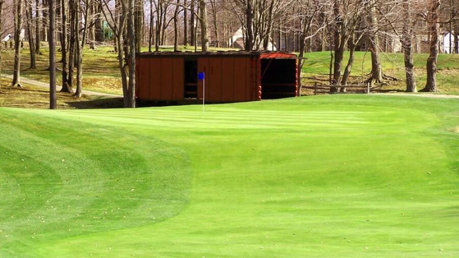 Sugarbush GC: 15th green