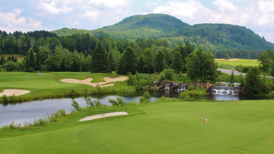 Le Maitre golf course - greens 6 and 18 