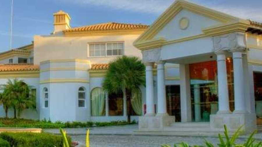 Pinheiros Altos GR: clubhouse