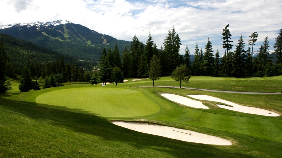 Fairmont Chateau Whistler Golf Club - mountains