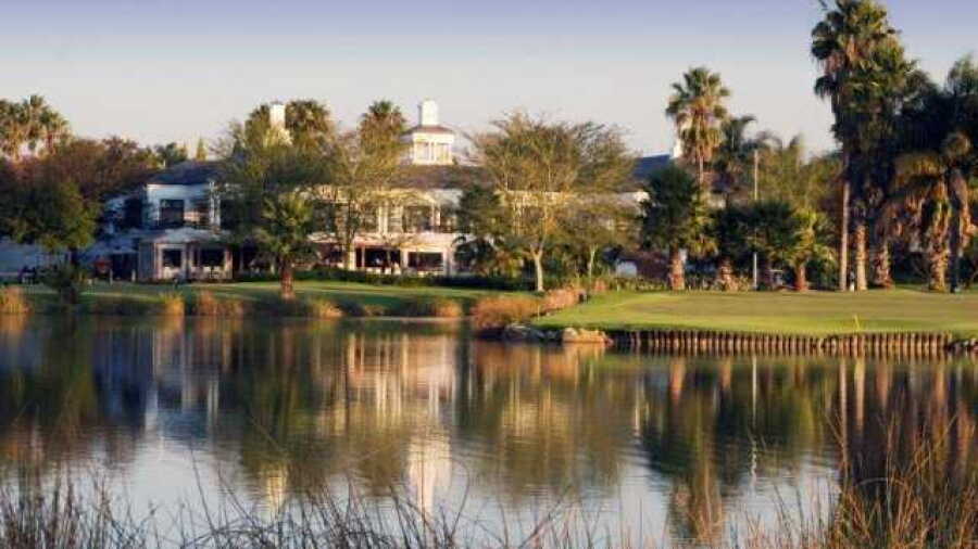 Silver Lakes CC: Clubhouse