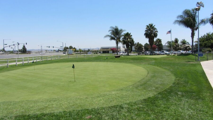Van Buren Golf Center: Practice area