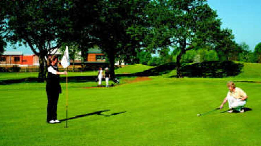 David Lloyd Hampton GC