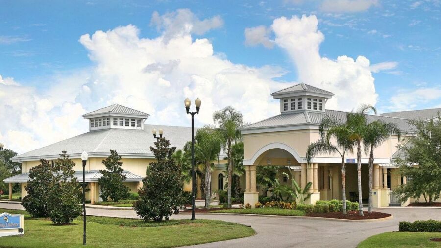 Riverside GC: Clubhouse