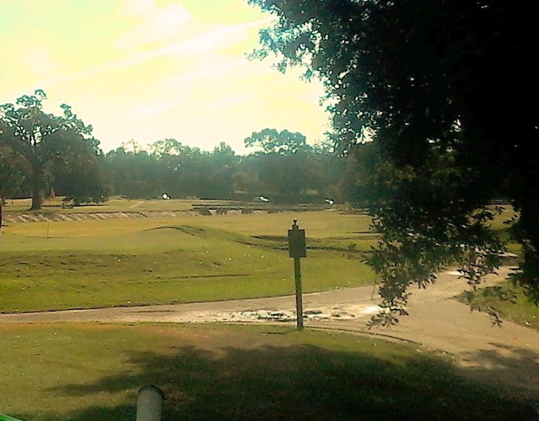 Carry over storm drain (Photo submitted by mriemer01 on 10/03/2016)