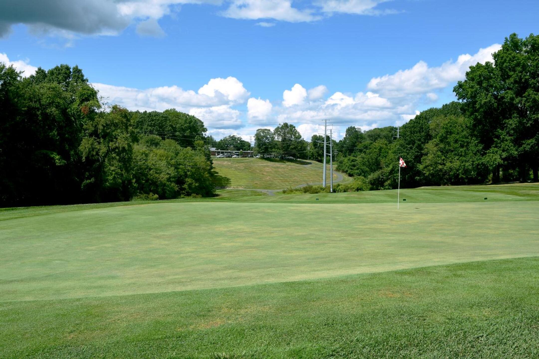 1st: Large greens, built to a scale similar to those of Robert Trent Jones, Sr., are more common than not in the green complexes at Western Hills. (Photo submitted by AptlyLinked on 08/30/2025)