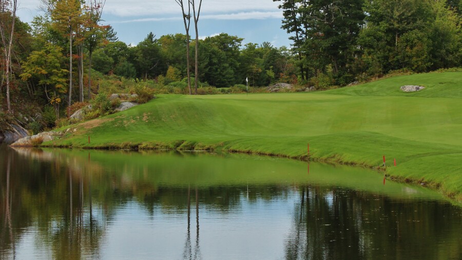 Muskoka Bay Club golf course - hole 12