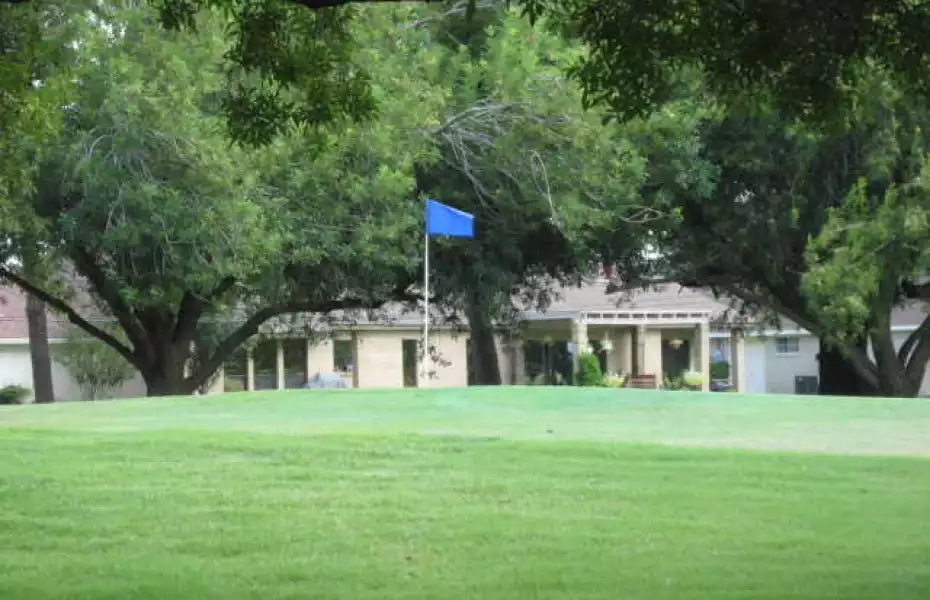 Goose Creek CC: Pro shop