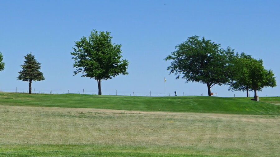 Mossland Memorial GC: #9