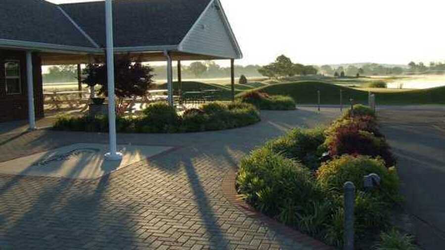Circling Hills GC: Clubhouse