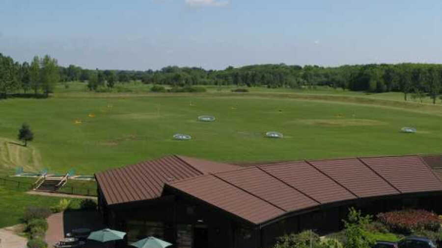 Stratford Oaks GC: Driving range