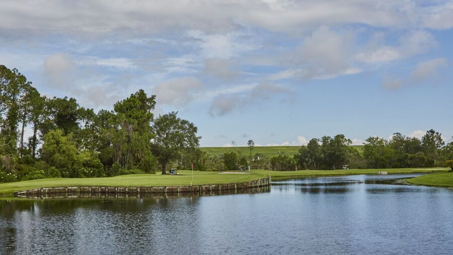 Queen's Harbour Yacht & CC: #6