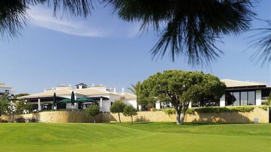 Pine Cliffs Resort: Clubhouse