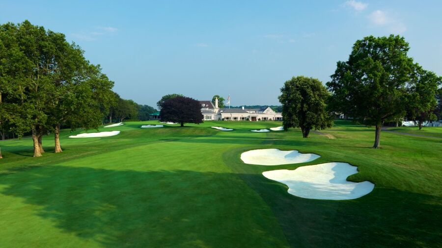 Fresh Meadow CC: Clubhouse