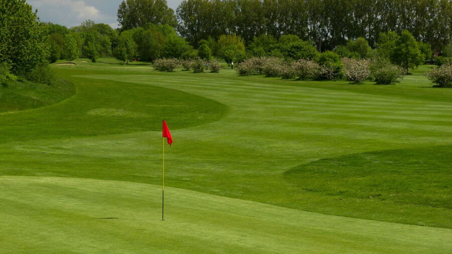 Chelsfield Lakes Golf Centre