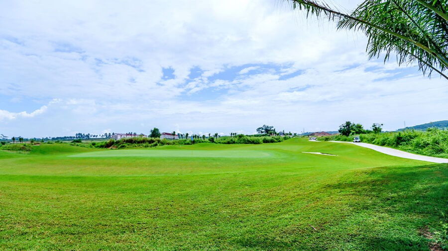 Parichat International Golf Links