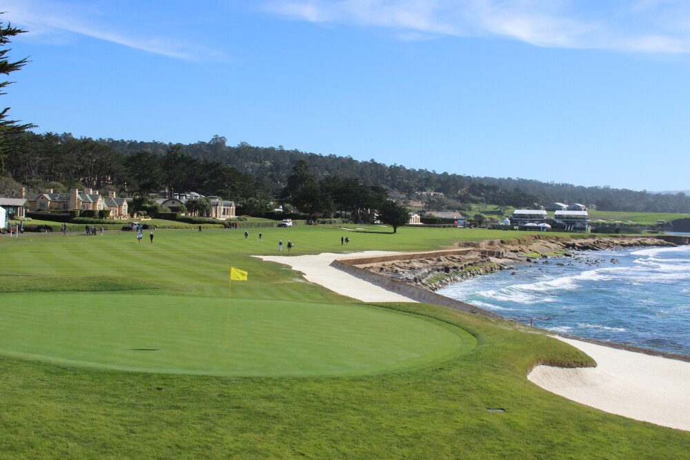 Pebble Beach Golf Links - hole 18