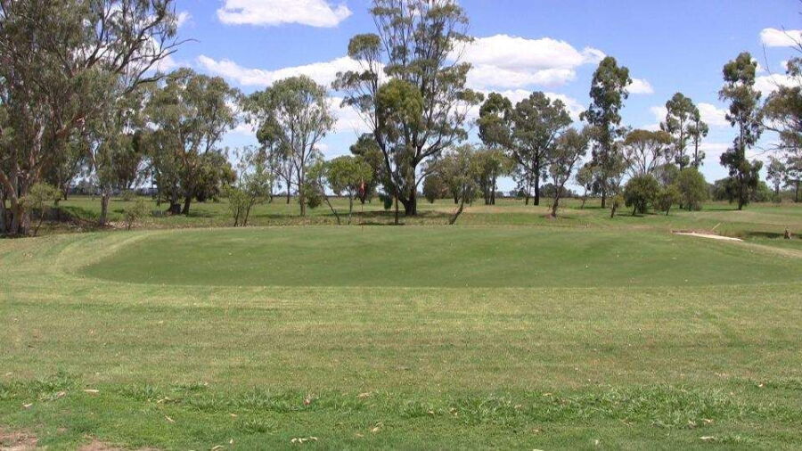Oakey Golf Club 2nd hole