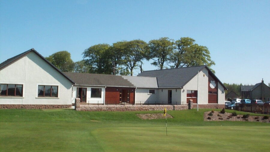 Duns GC: Clubhouse & #18