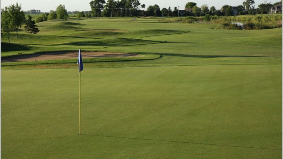 Bakker Crossing GC