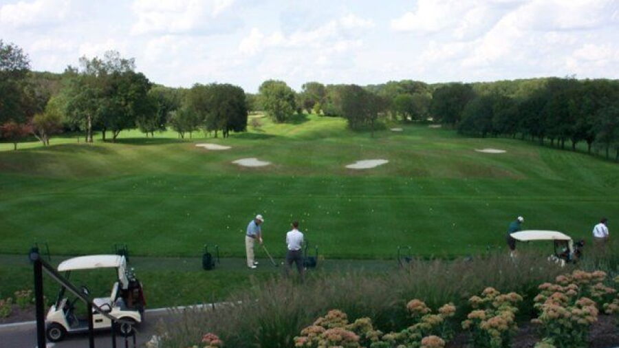 Chenequa CC: Driving range