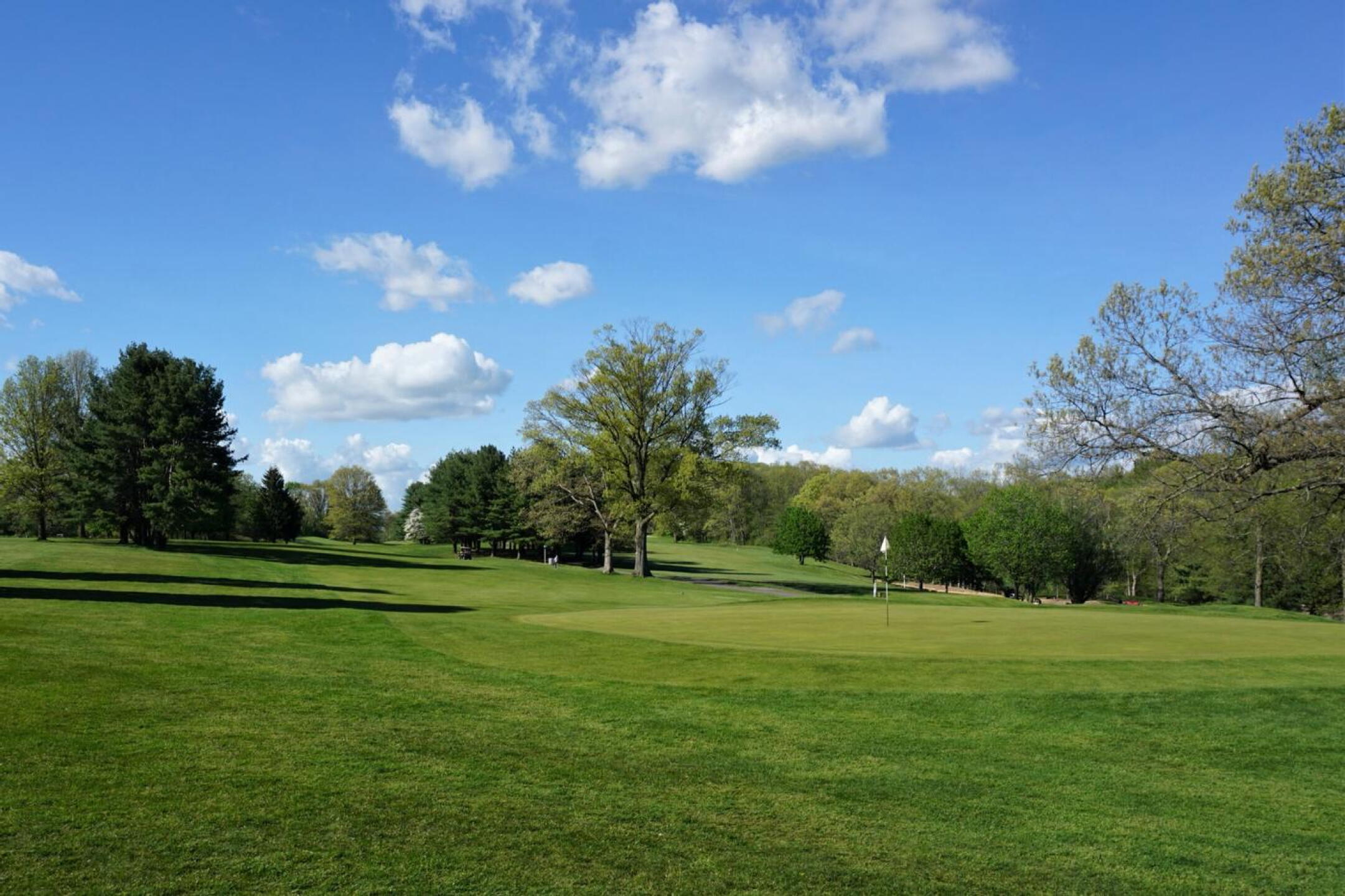 The seventh, a tight driving test, is one of my favorite par-4’s in this state. (Photo submitted by AptlyLinked on 05/13/2022)