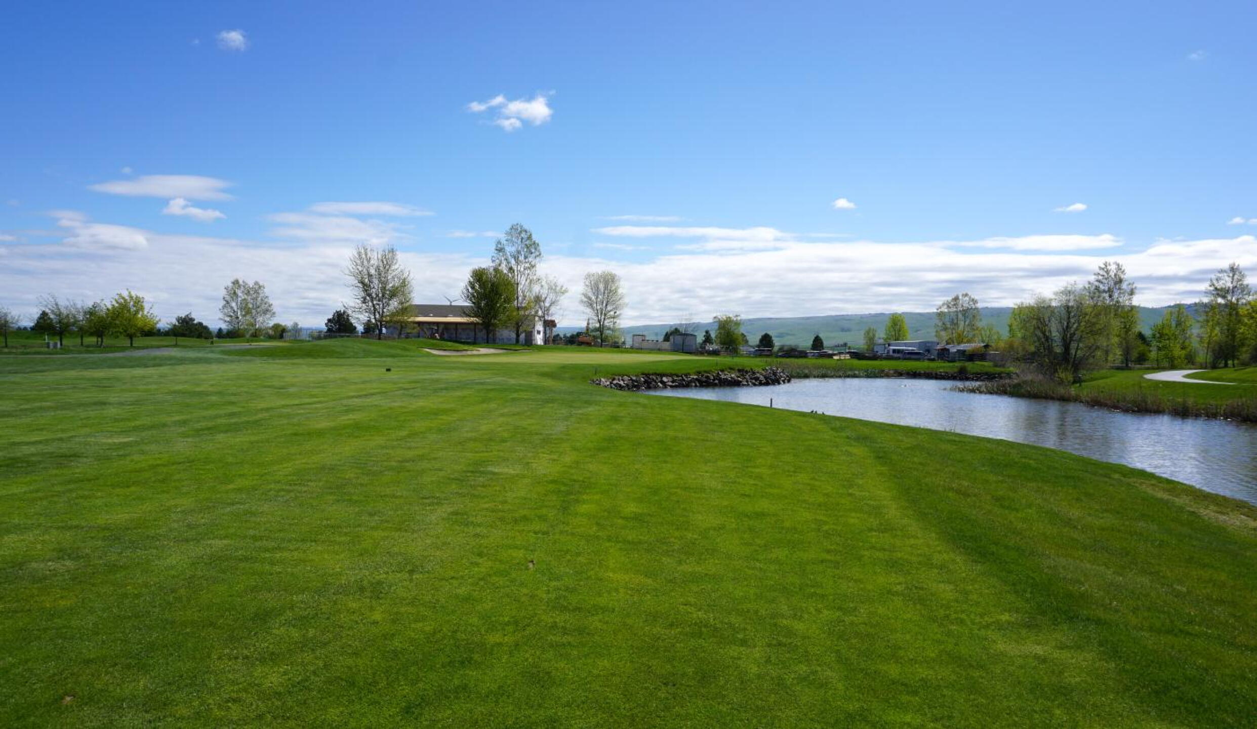 Wildhorse Resort GC, Hole 18, Par 4, 474 yds (Photo submitted by DYakimec on 05/06/2019)