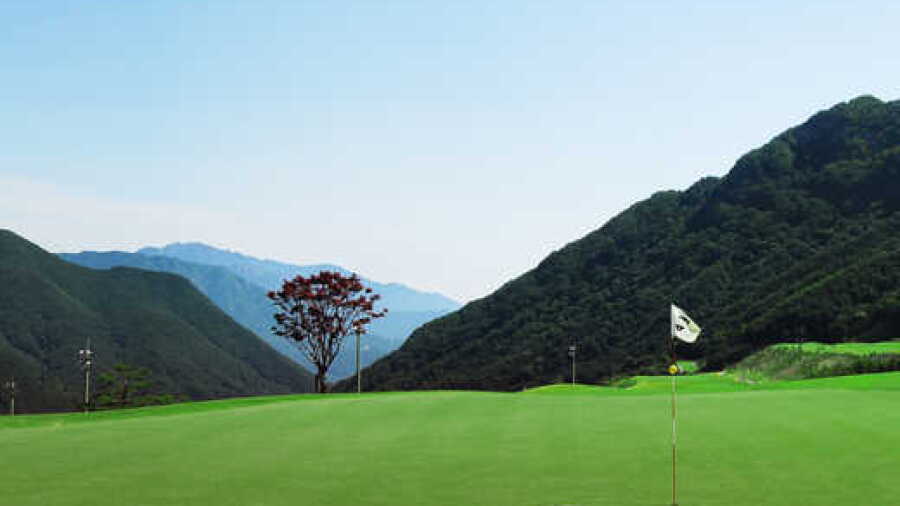 Adelscott CC - Mountain