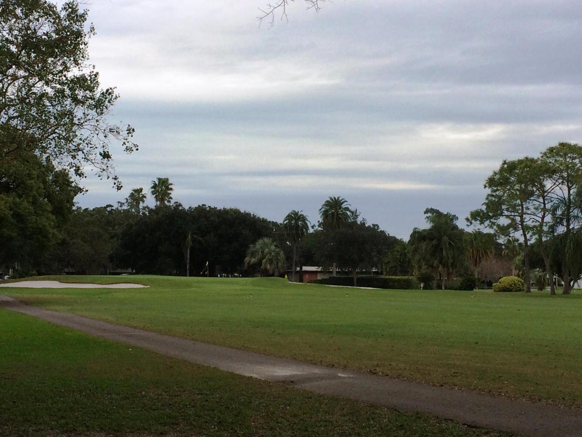 Approach to #9 green (Photo submitted by ShragMagtite on 01/05/2016)