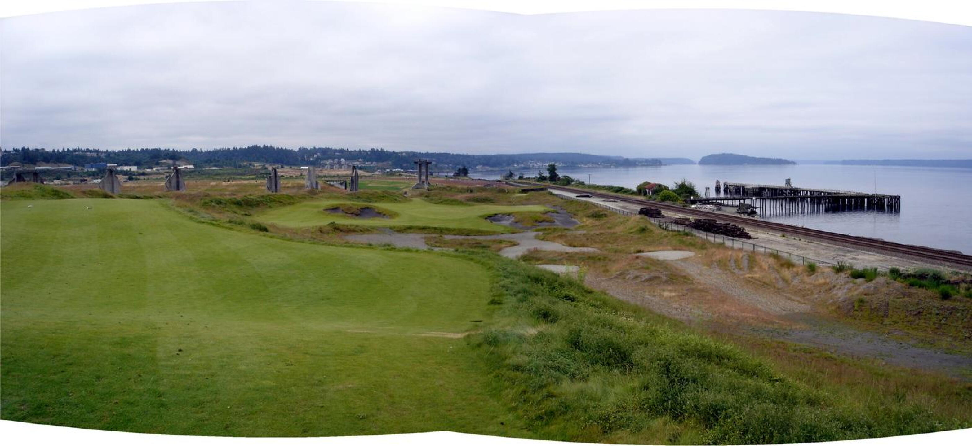 Chambers Bay Golf Course, Hole 17, Par 3, 218 yds, Derailed (Photo submitted by DYakimec on 03/26/2017)