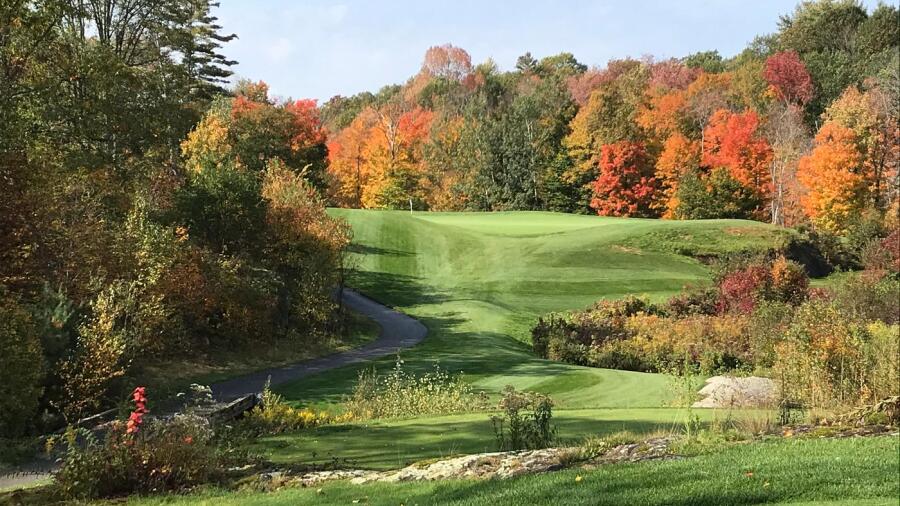 Muskoka Bay Club - fall colors