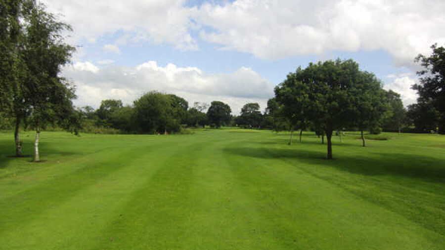 Sandfield GC & Driving Range