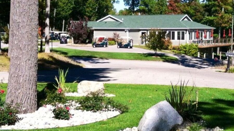 Stonegate GC: Clubhouse